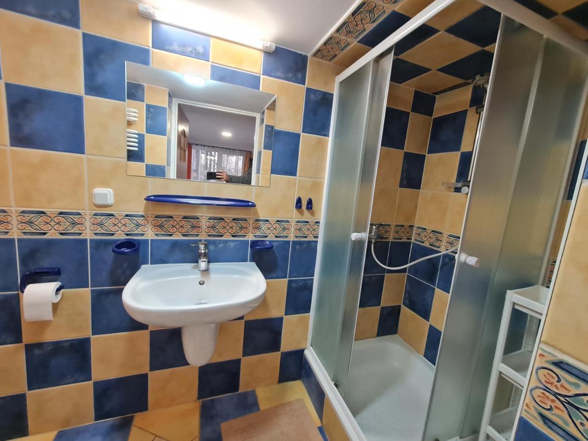 Tmt Pokoje Goscinne Z Aneksami Kuchennymi Kąty Rybackie Exterior foto